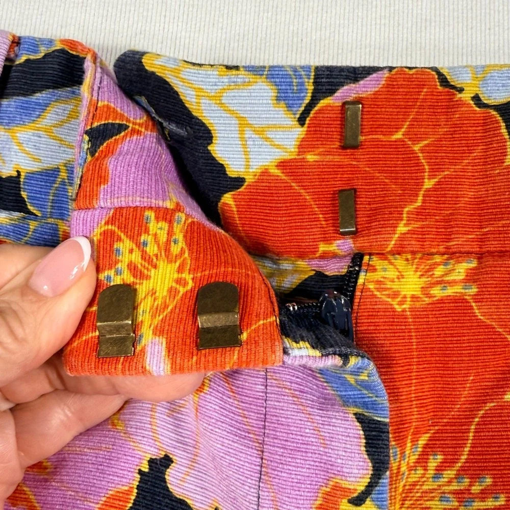 LOFT The Riviera Short 10 Pink Orange Floral Mid Rise Cotton Shorts